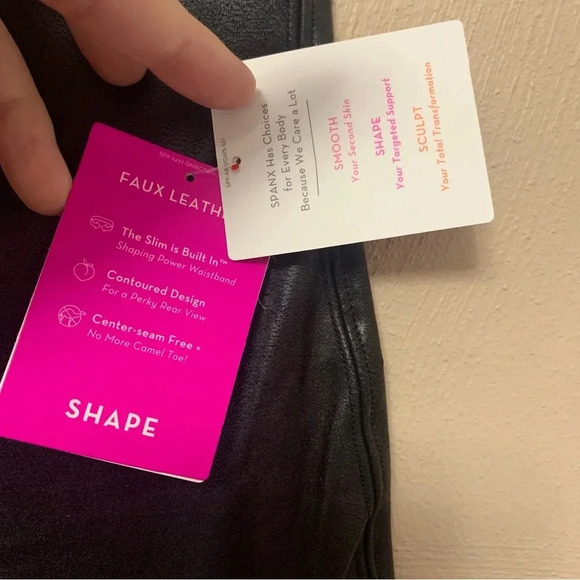 Spanx Faux Leather Moto Leggings Black Size XS Petite NWT New - Picture 13 of 16